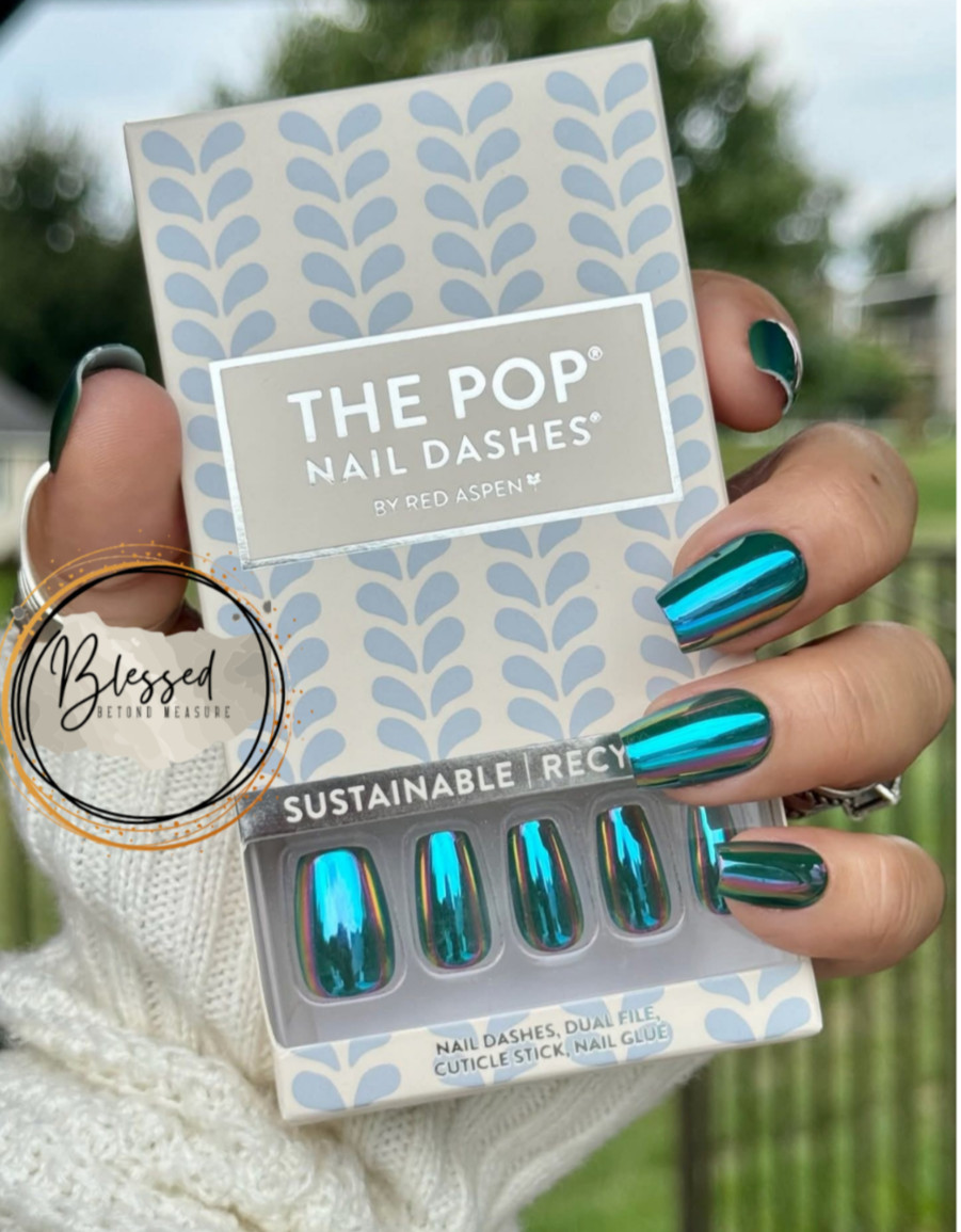 Red ASpen Press On Nails-Elevating Girls Everywhere, Elolo Coffin -Blue -Medium