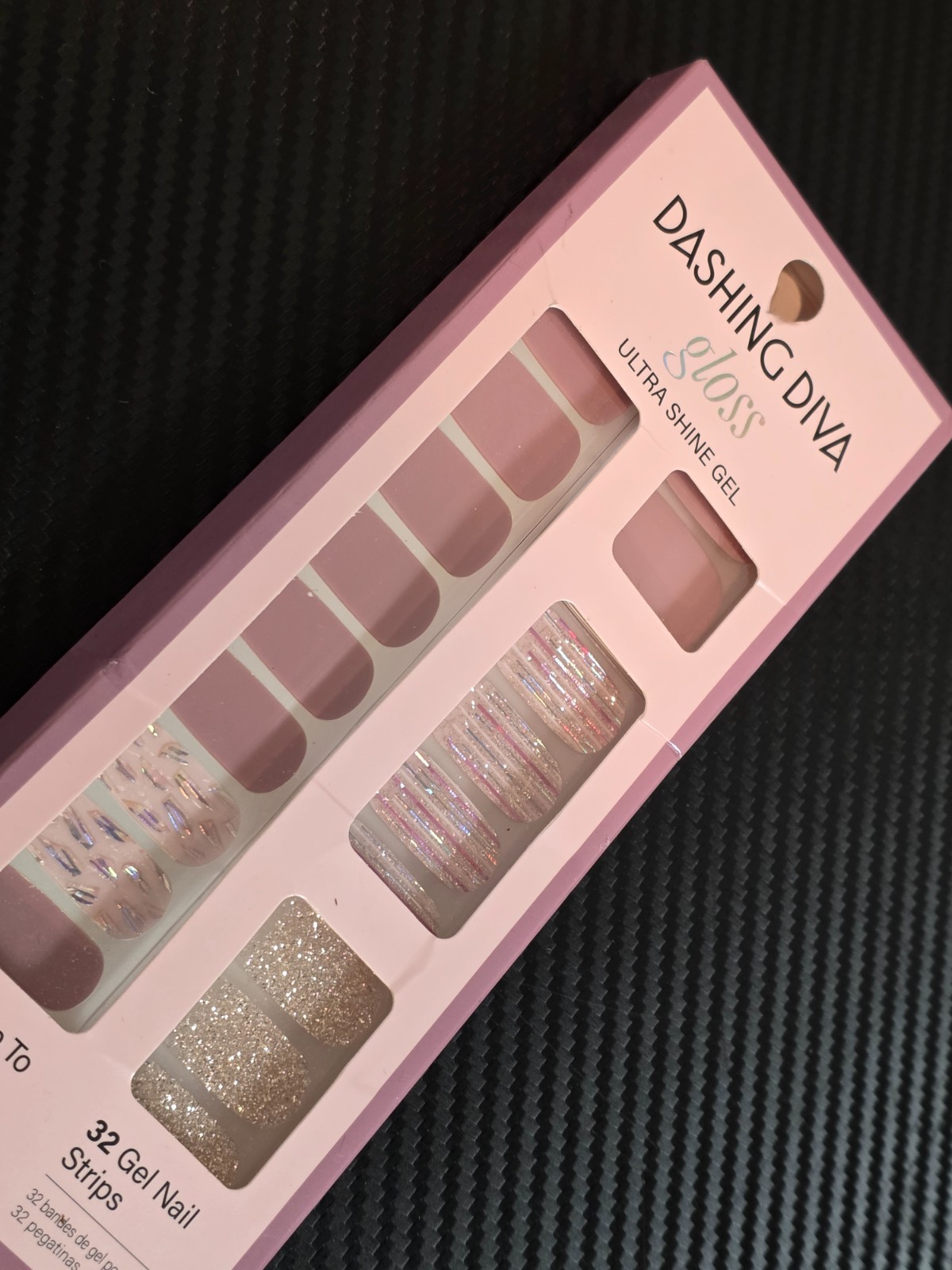 Dashing Diva Gloss Ultra Shine Gel Nail Strips 32 Count Palette