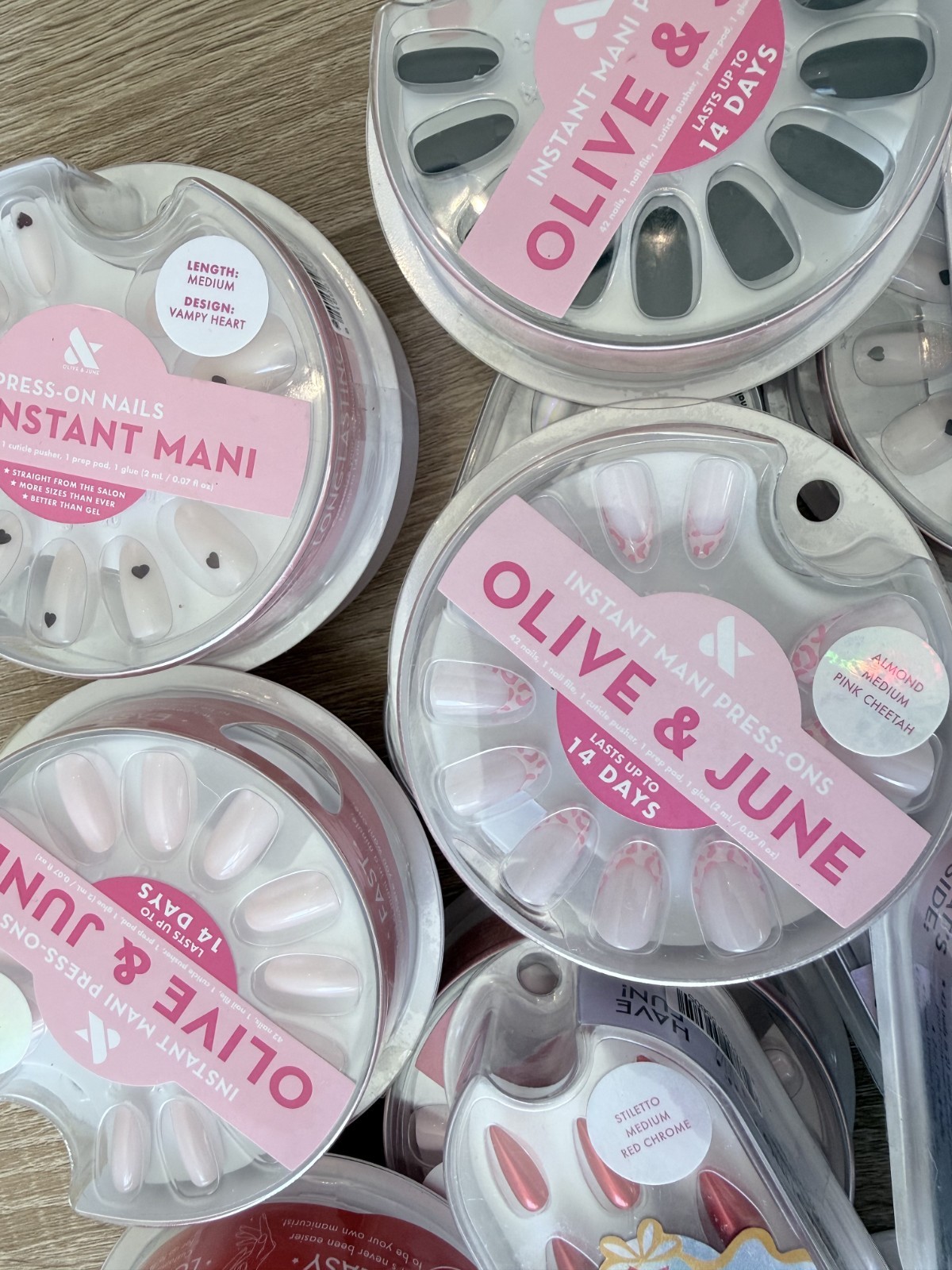 Lot of 30 – Olive and June Press-On Nails 14 Days Multiple Colors & Sizes