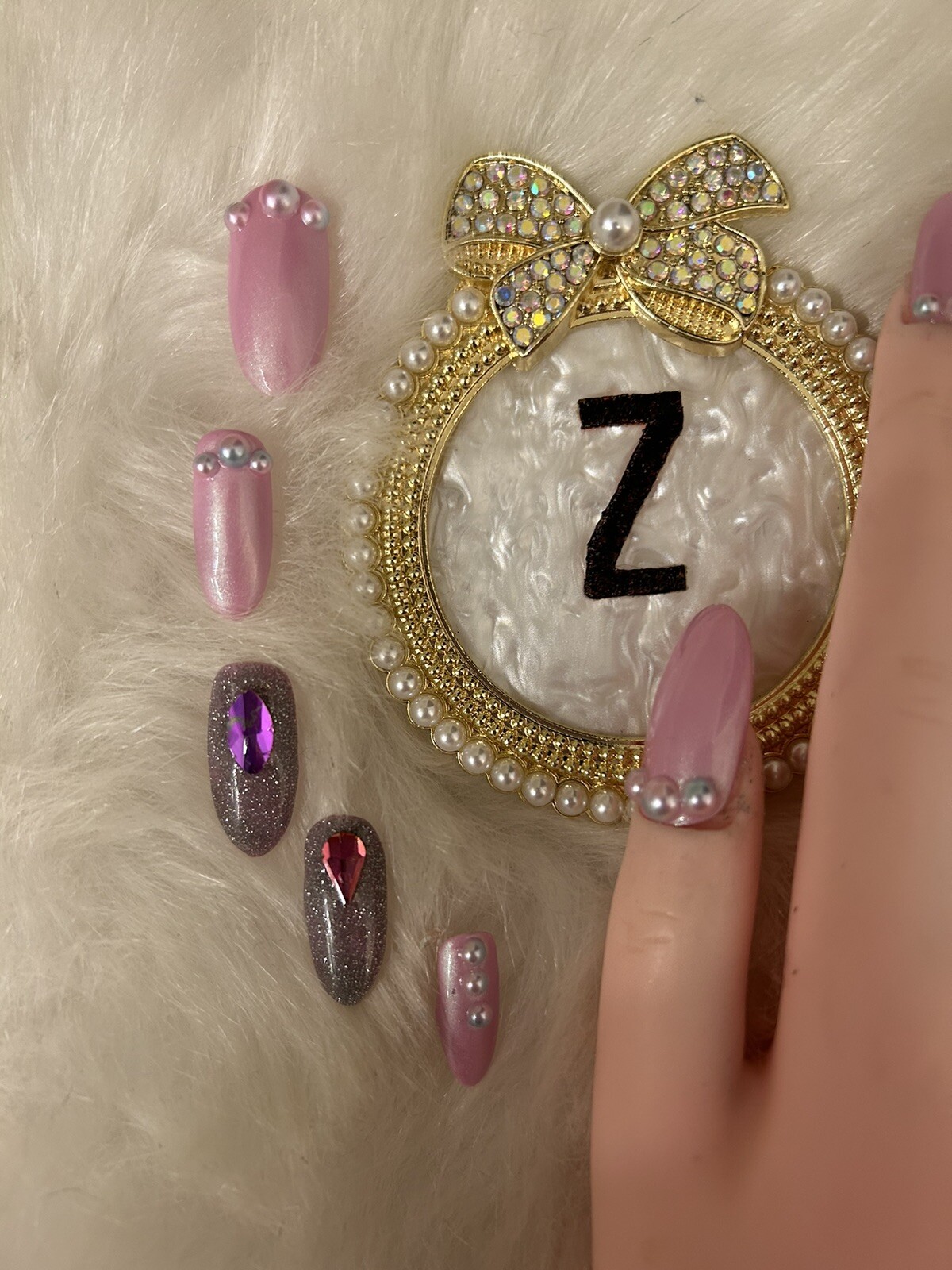 Z NAILZ! Gorgeous Set of Handmade L Rounded Perlized Pink/Bling Press On Nails