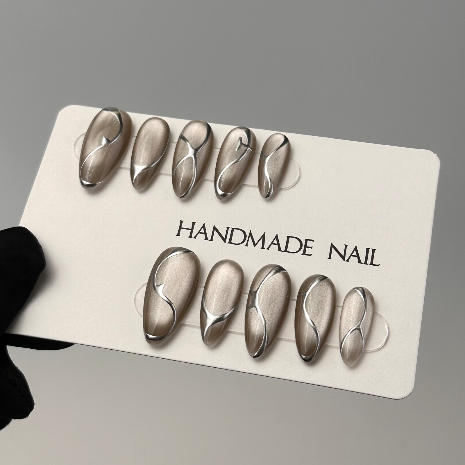 Futuristic Metallic Chrome Press On Nails, Handmade Grey Cat Eye Base Fals Nails