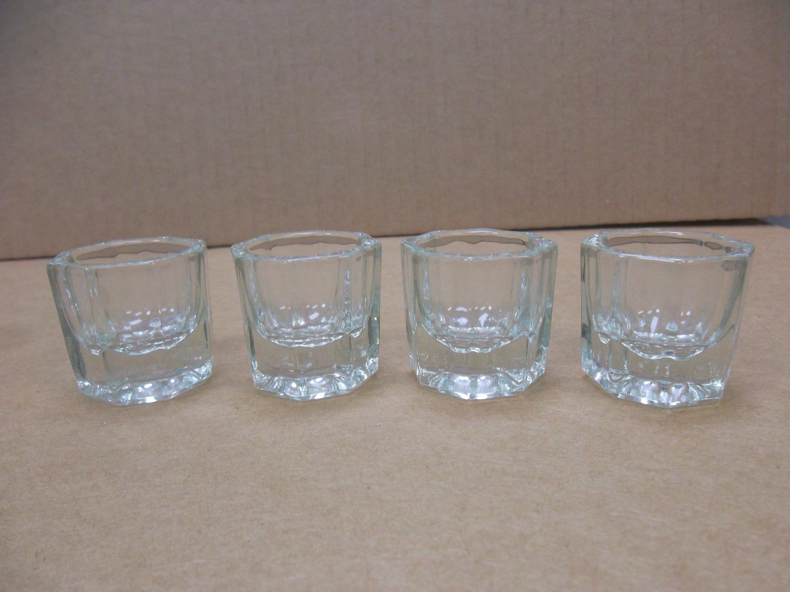 4 Glass Dappen Dish – Aceton, Acrylic, Liquid Container – Dental Instrument