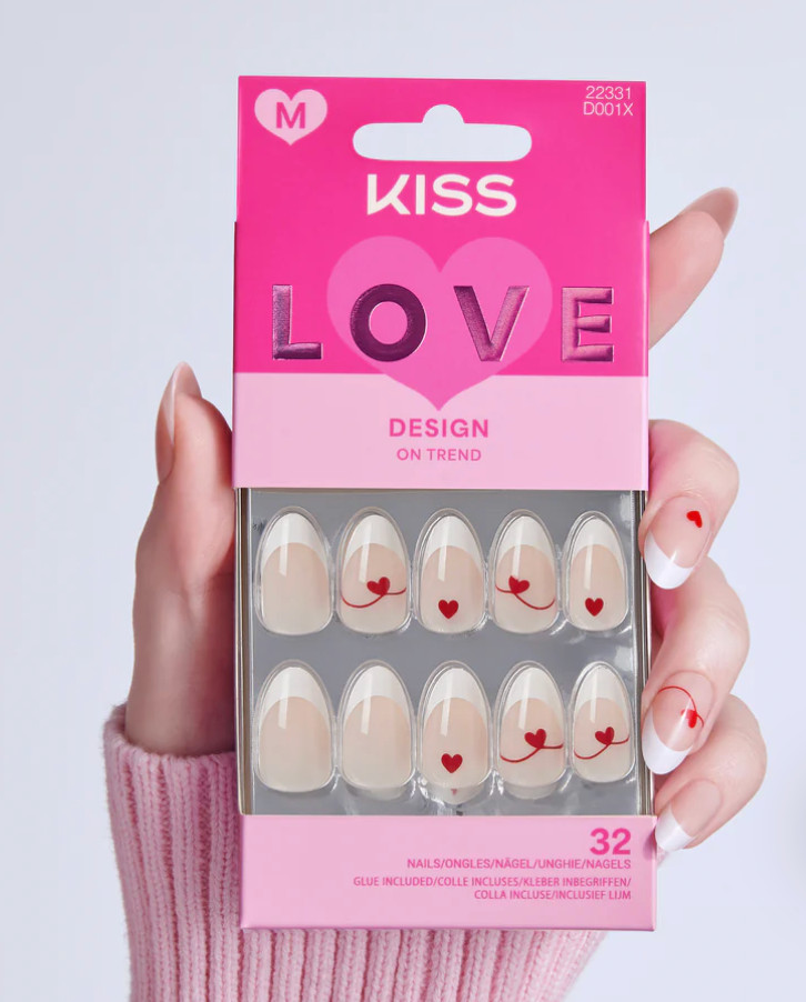 LOT OF 6 x 32 pcs KISS LOVE Design On Trend Press-on Glue Nails