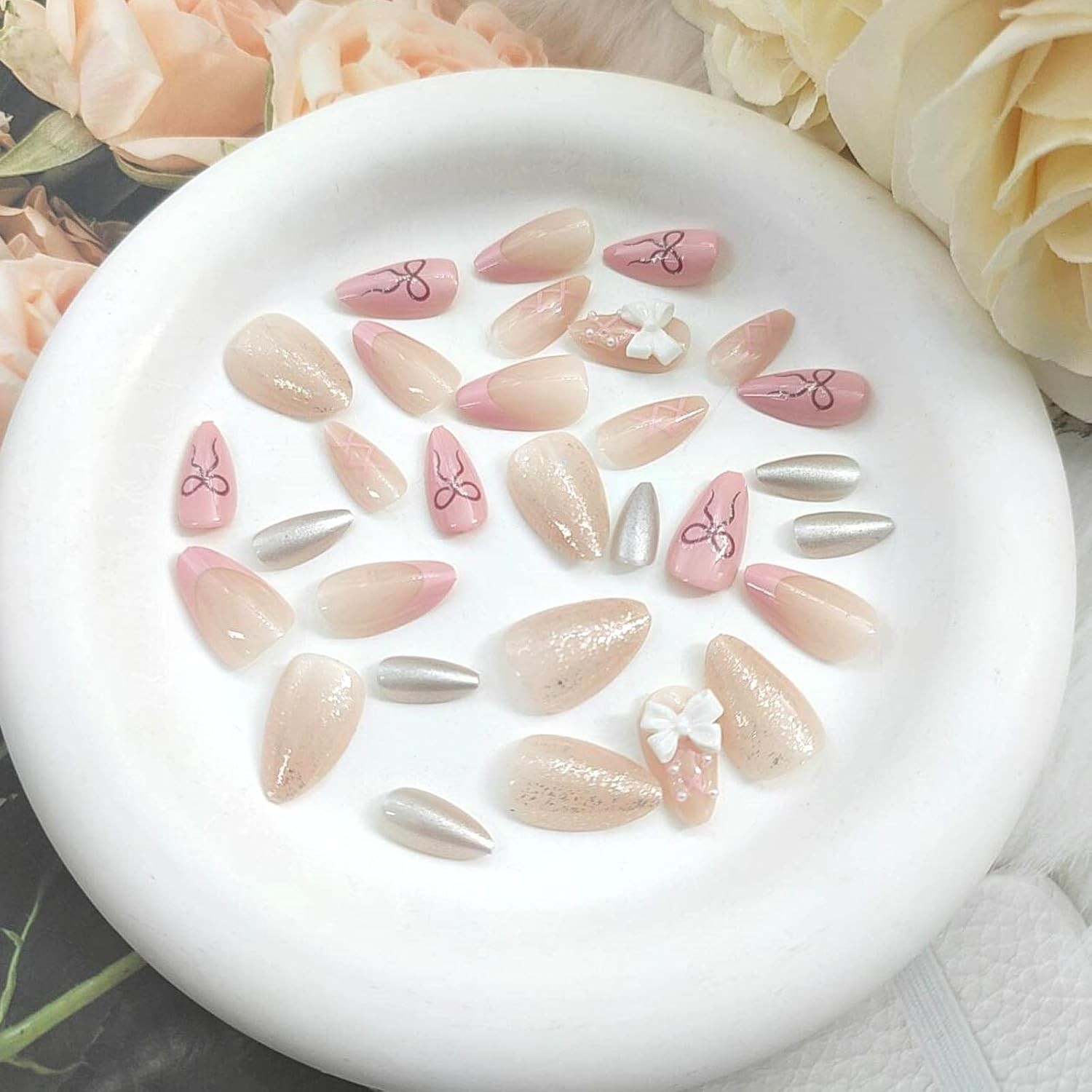on Nails Short Almond Fake Nails with Designs Pink Nails Press