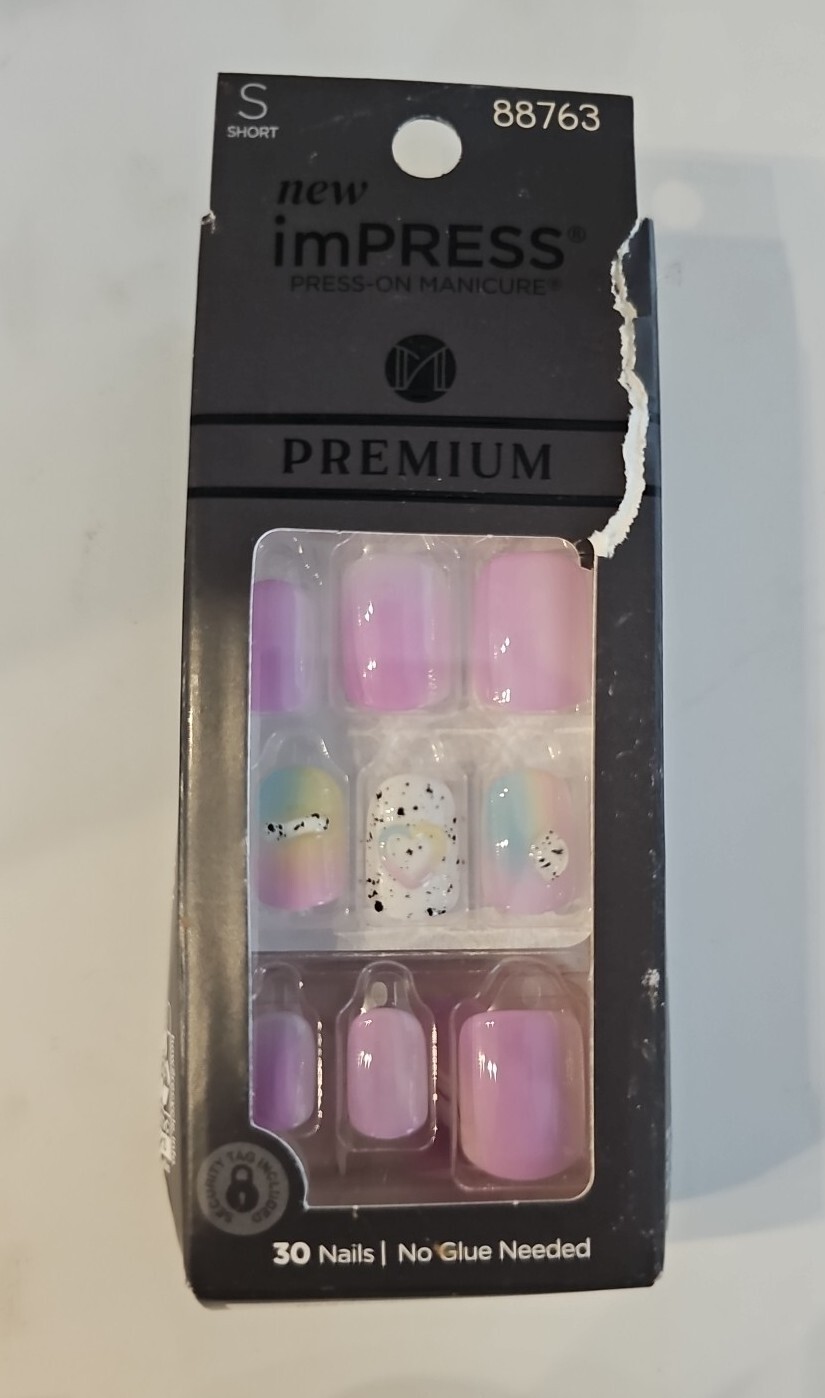 KISS IMPRESS NAILS PRESS ON, SHORT, Purple & White “Sweet Life”