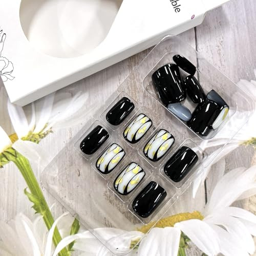 Black Press on Nails Short Square False Nails Gold Foil Design Short Nails