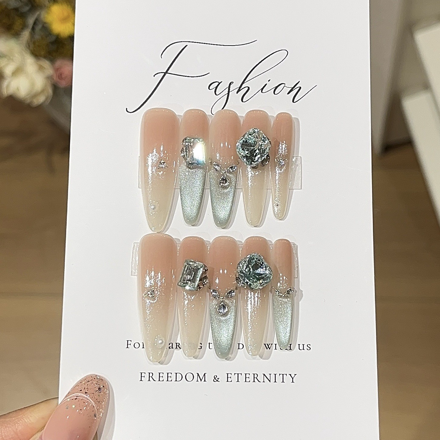 10Pcs Handmade Mint Green Cat Eye Nails K9 Rhinestone Summer Beach Style