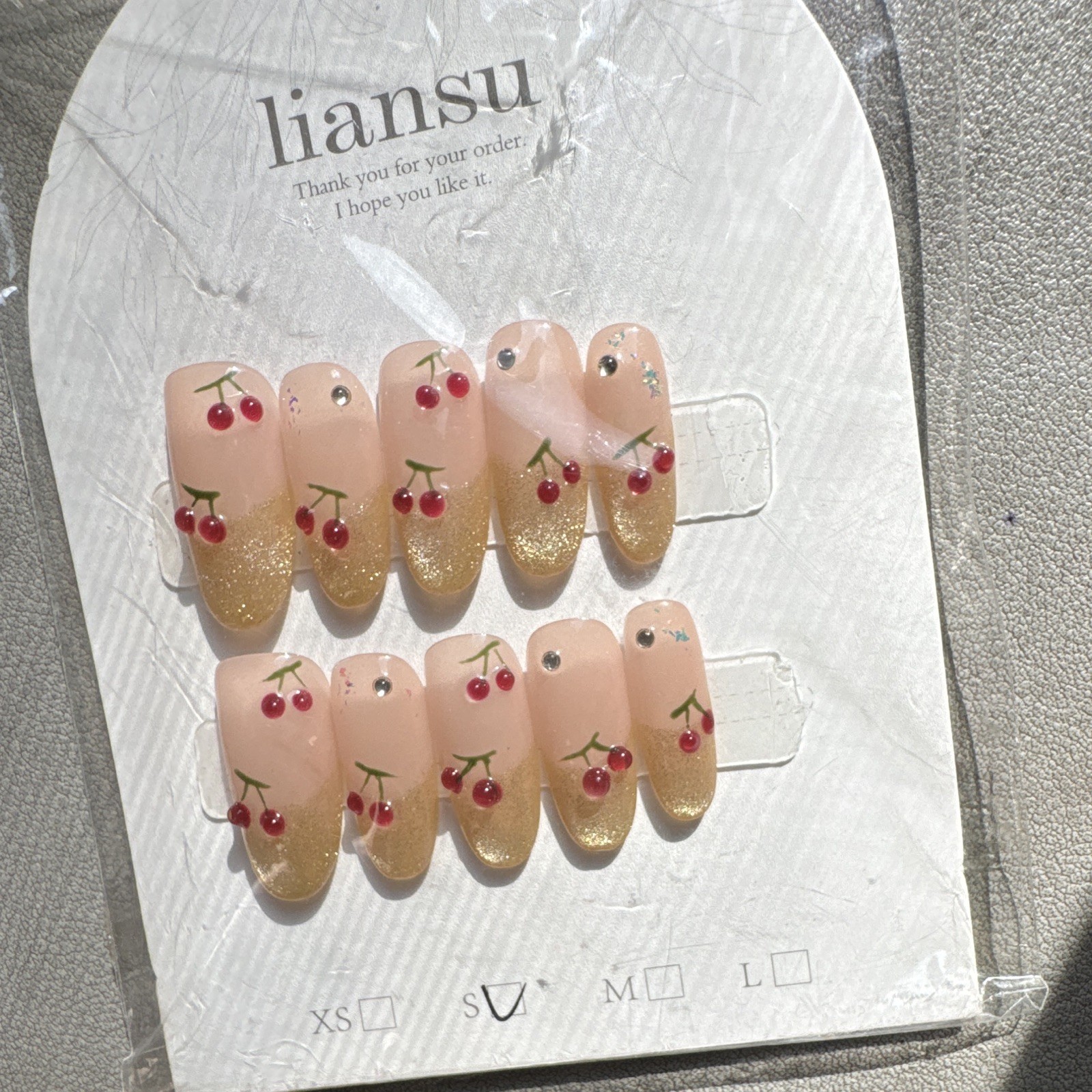 liansu Press-On Nails Medium Almond Beige/Gold Glitter Fruit Theme Full Cover