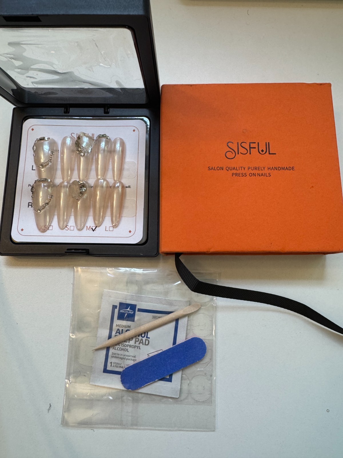 Sisful Nude Diamond Handmade Press-On Nails