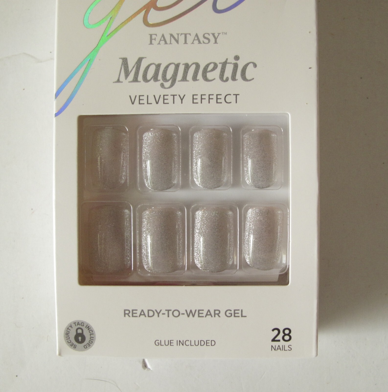 KISS Gel Fantasy Ready-To-Wear Nail, Fantasy Magnetic Velvety Effect, Short
