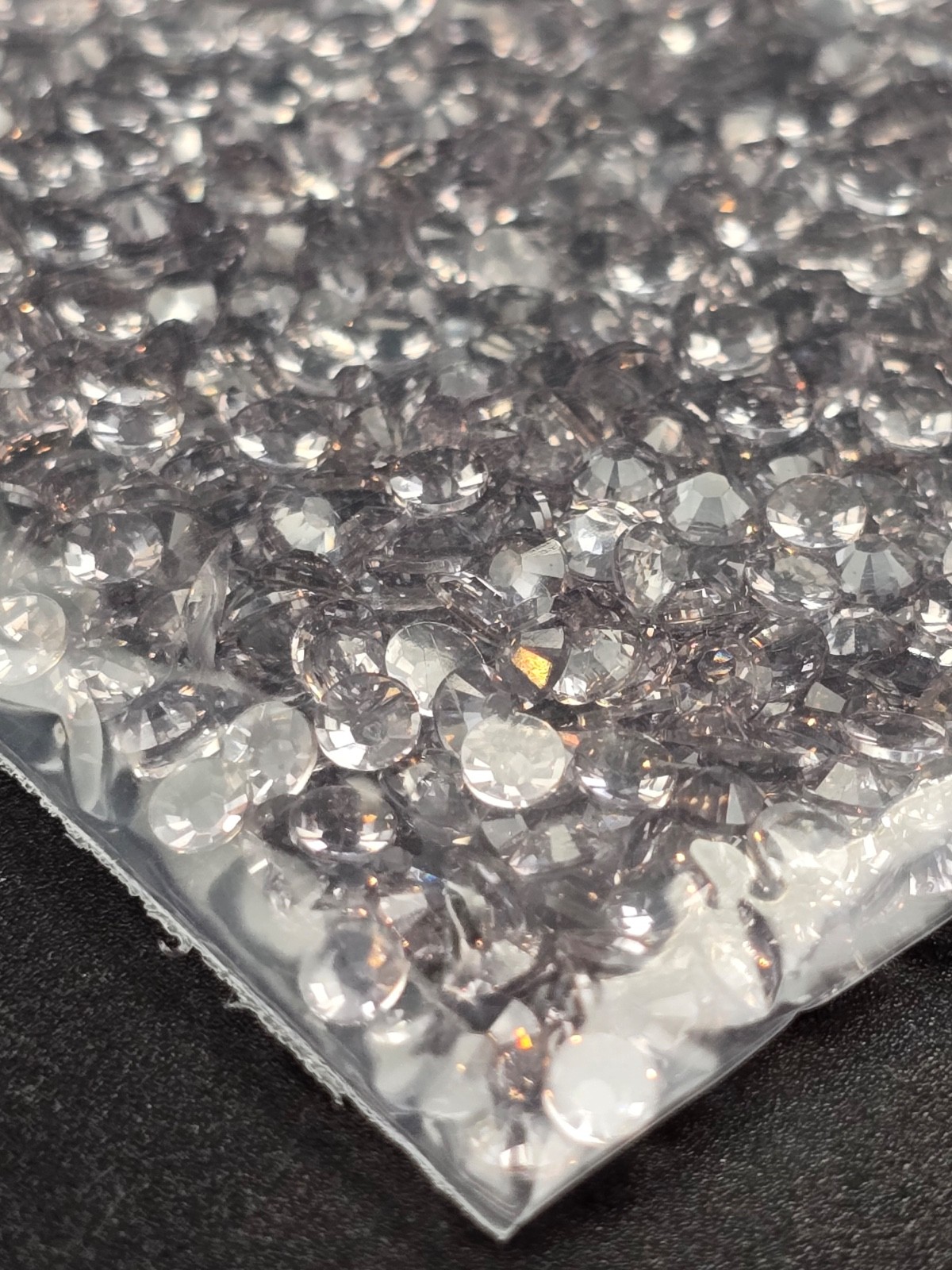 2000 x Resin 4mm Flat Back Rhinestones Phone Nail Shoe Art Craft Gems SS16 DIY