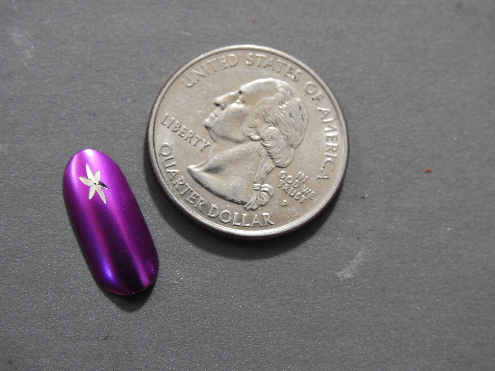 NOS REUSABLE ALUMINUM FINGER NAIL Purple with diamond cut starburst