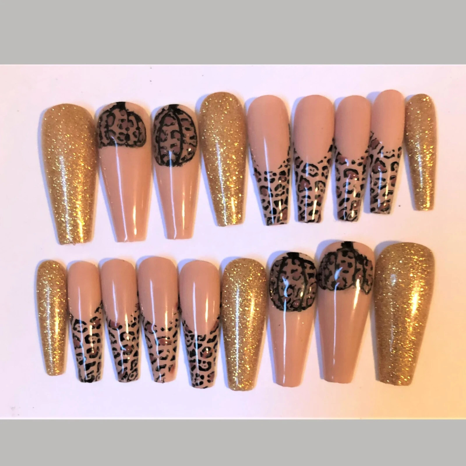 Leopard Print Pumpkins Press-On Nail Set – Ex-Long Ballerina (Size 0-8)