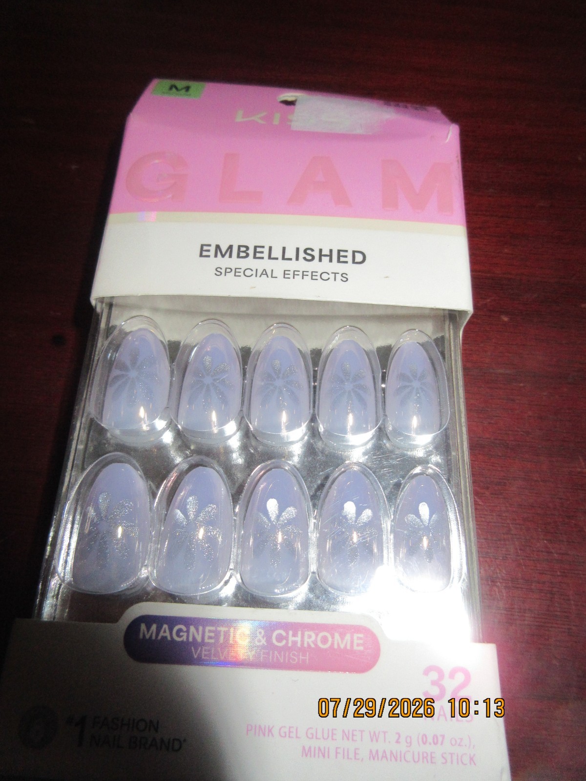 KISS 32 GLUE ON NAILS GLAM EMBELISHED SPECIAL EFFECTS Before it Ends