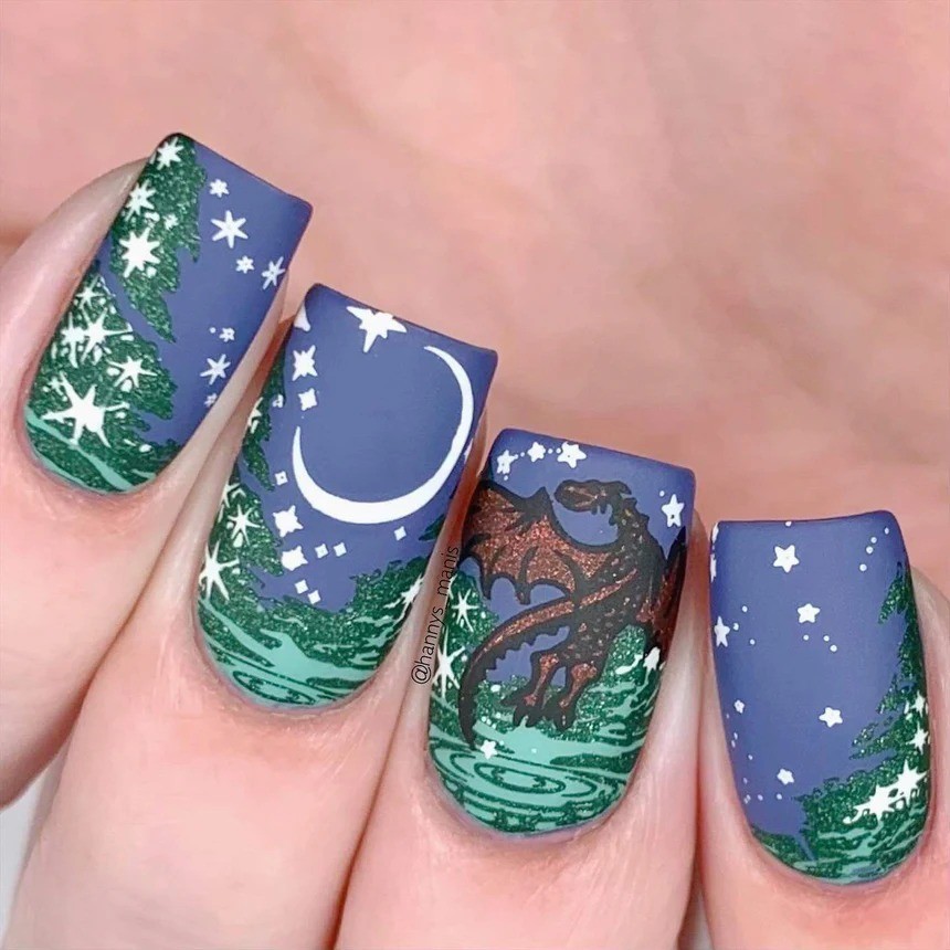 Mythical Creatures: Horns & Flames (MXM070) – Nail Stamping Plate