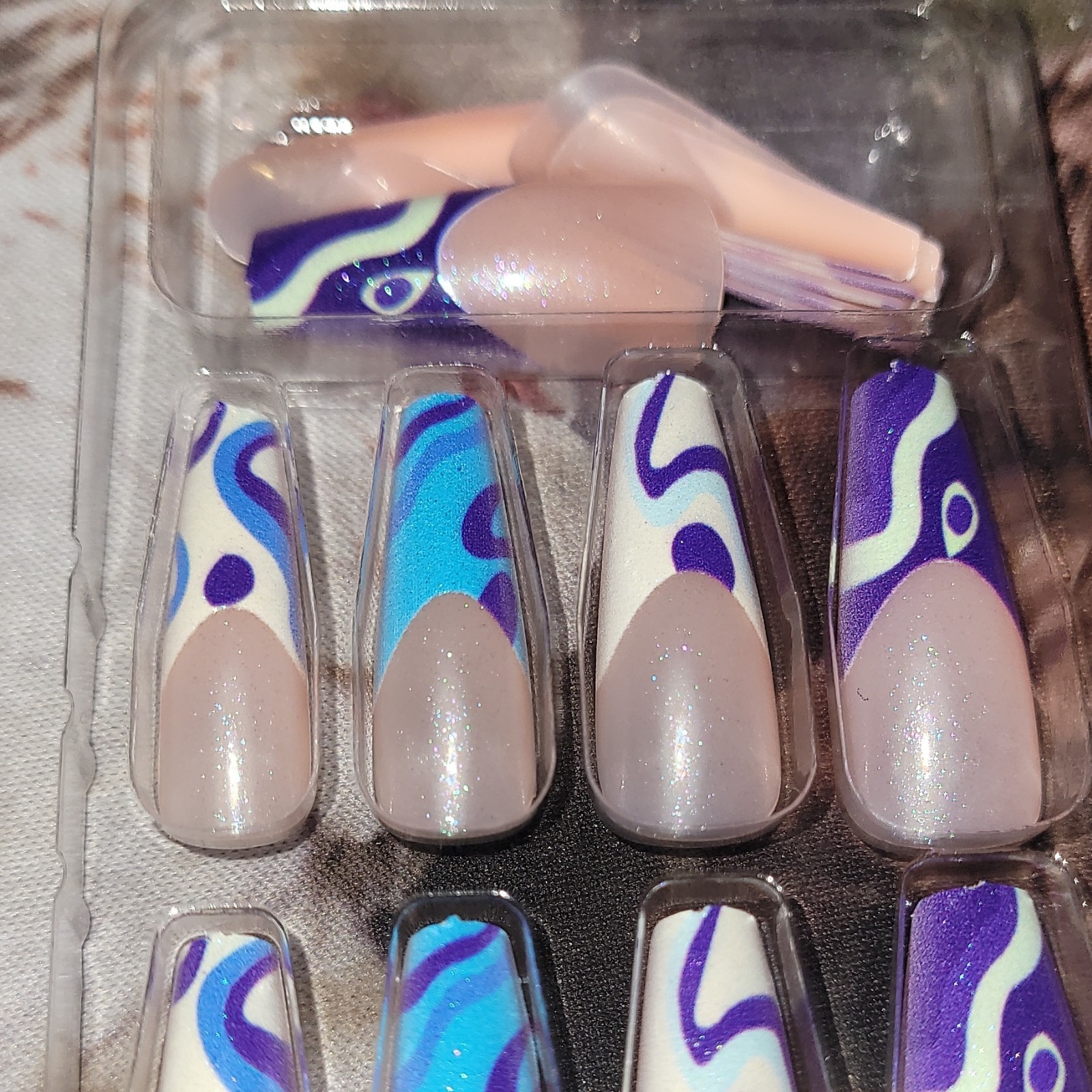 Beautiful Nail Pre-Designed Press-On Nails Long Coffin Shiny Abstract Nude
