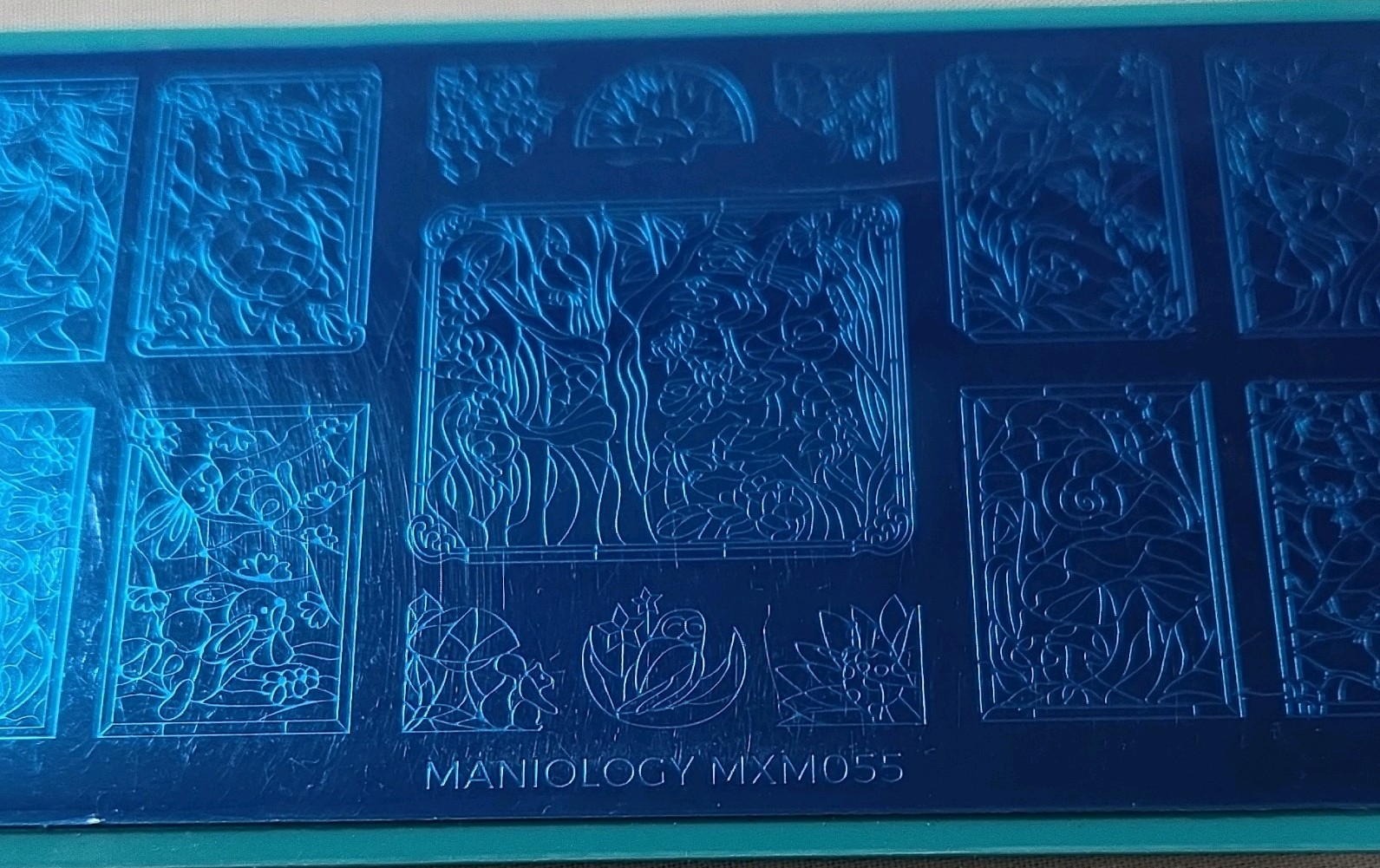 HTF Maniology nail stamping plates MXM055 MXM056 Set Stained Glass Window Animal