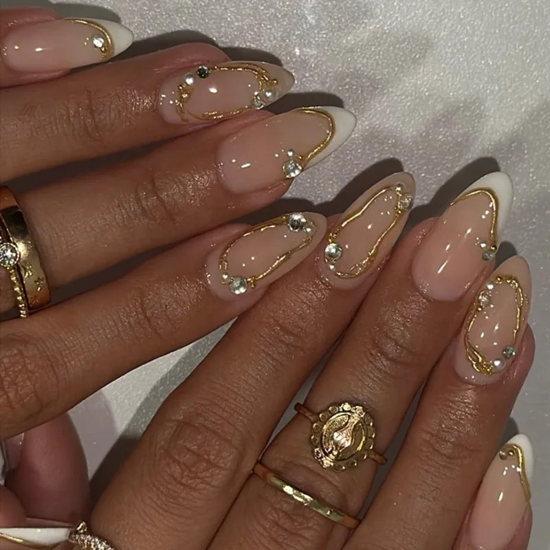 24Pcs Y2K Almond Press on Nails:Metal Line Diamond Black Heart Nails