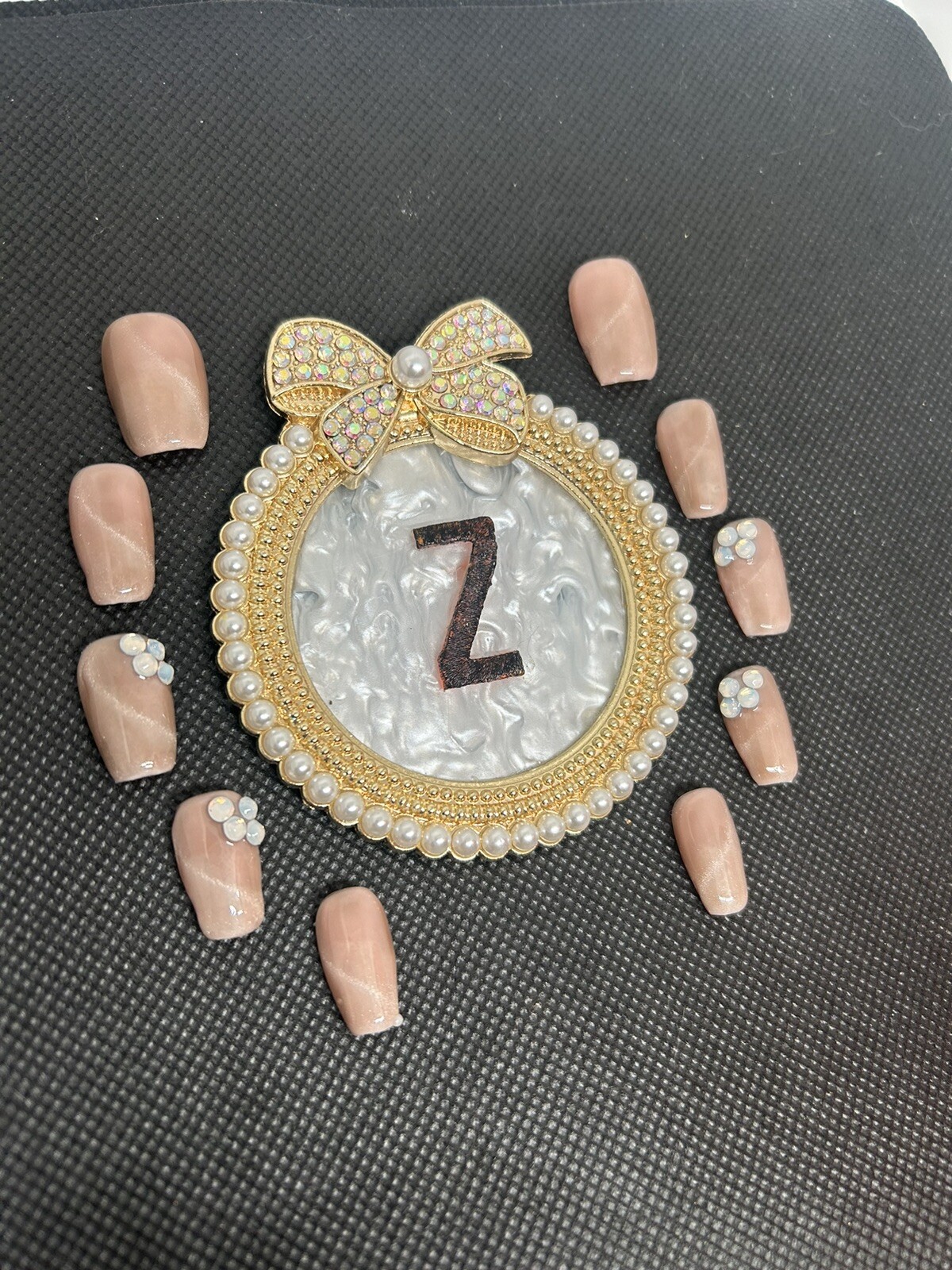 Z NAILZ! Gorgeous Handmade Silver Cat Eye On Milky Beige W/Stones Press On Nails