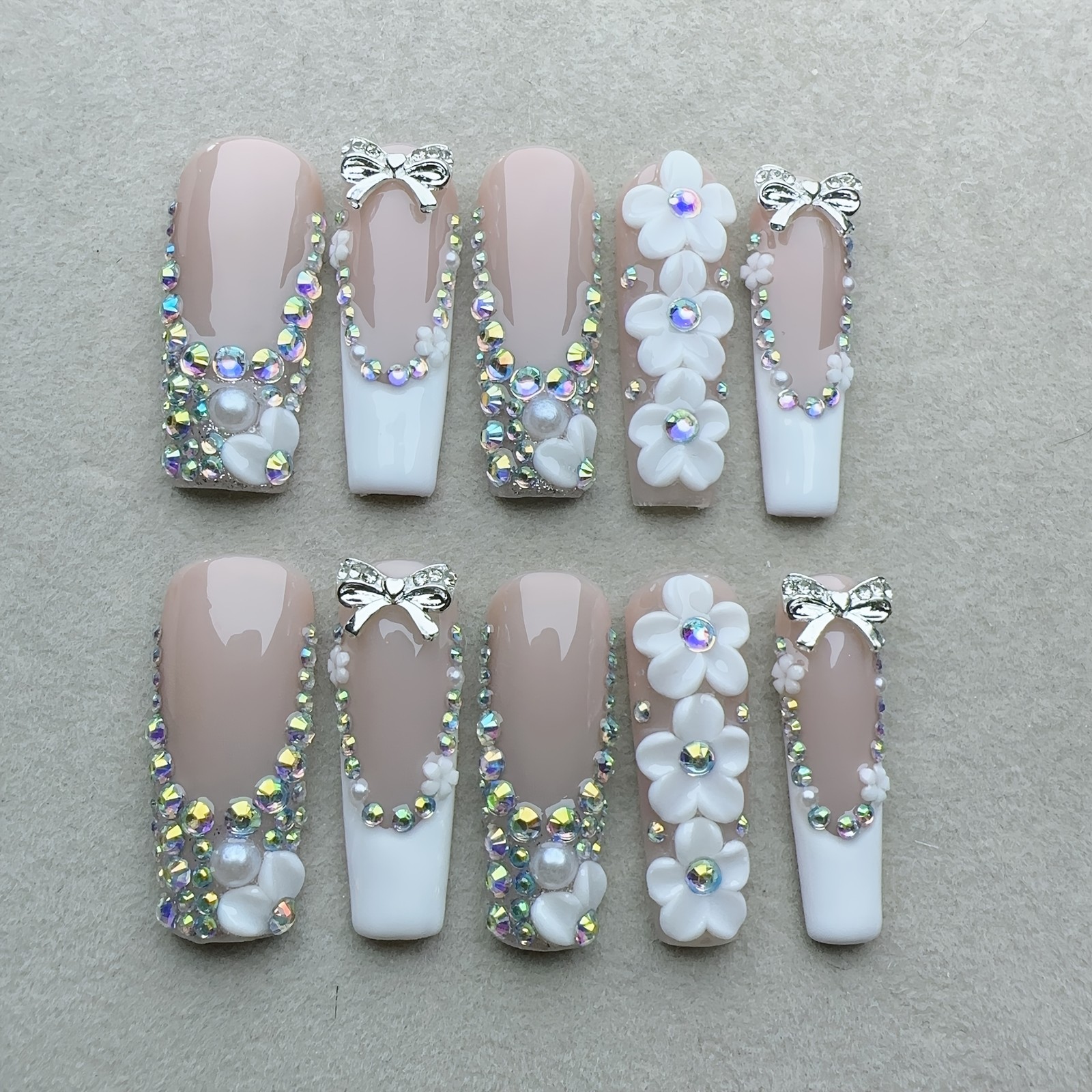 Vibrant Easy-to-Apply Trendy Sparkling Unique 10x Handcrafted Press-On Nails Set