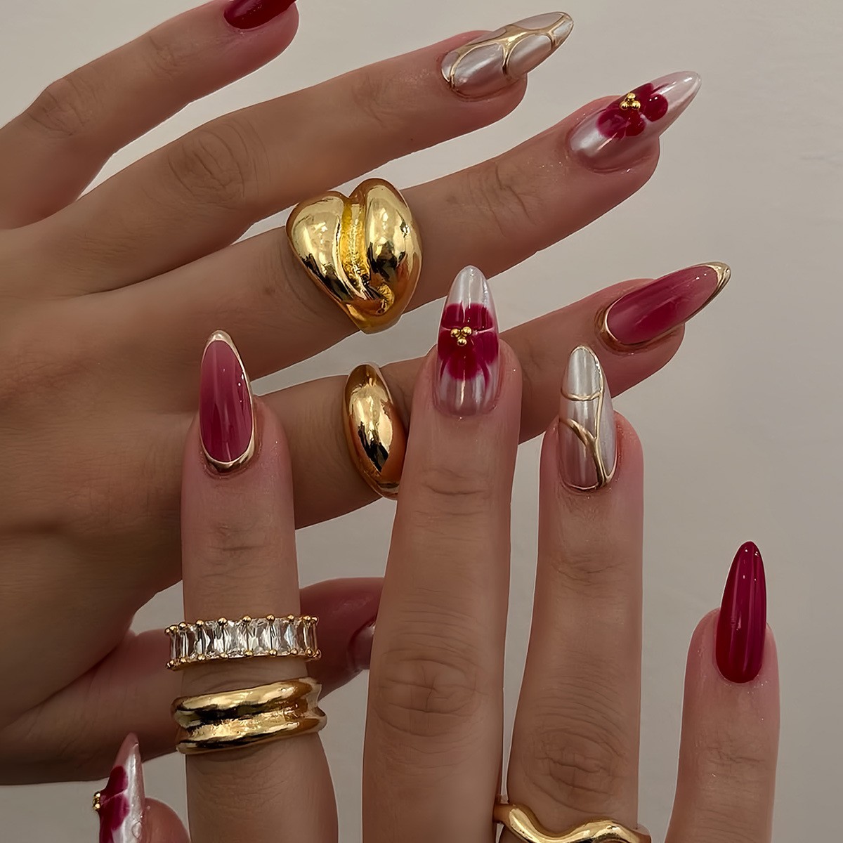 Red Gold Gradient Metallic Floral Line Nails INS Style Press On Nails Wholesale