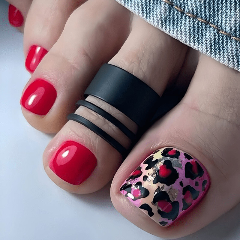 48P Short Square Toe Press on Nails,Red Base Heart & Leopard Print Fake Toenails