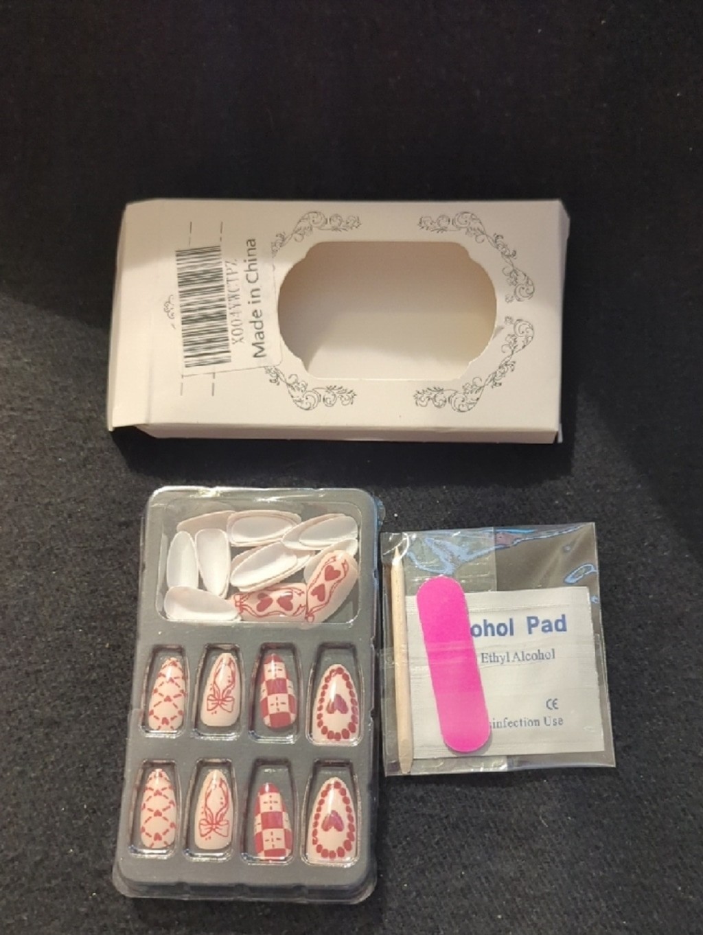 Press On Nails – Cream and Red Bow Heart Printed