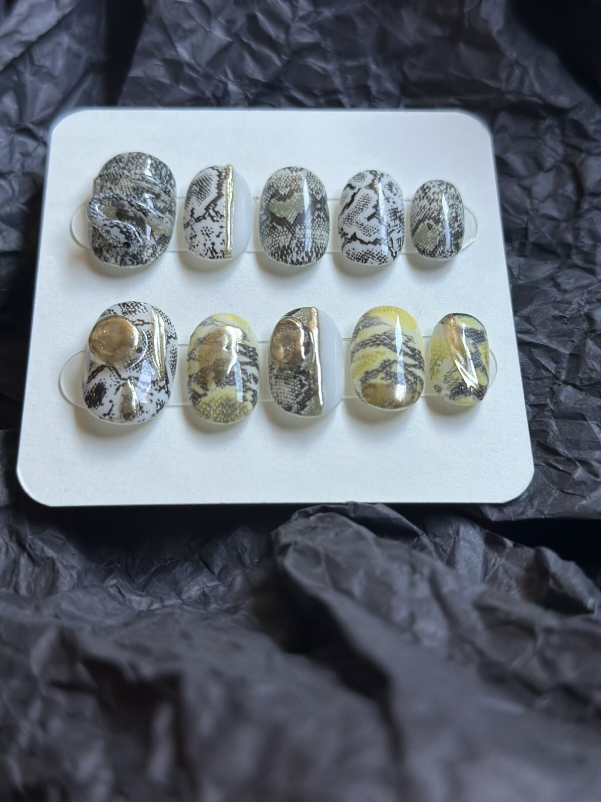 🔥CUSTOM Cool snake pattern 3D Handmade Gel short nails，Press On size：M