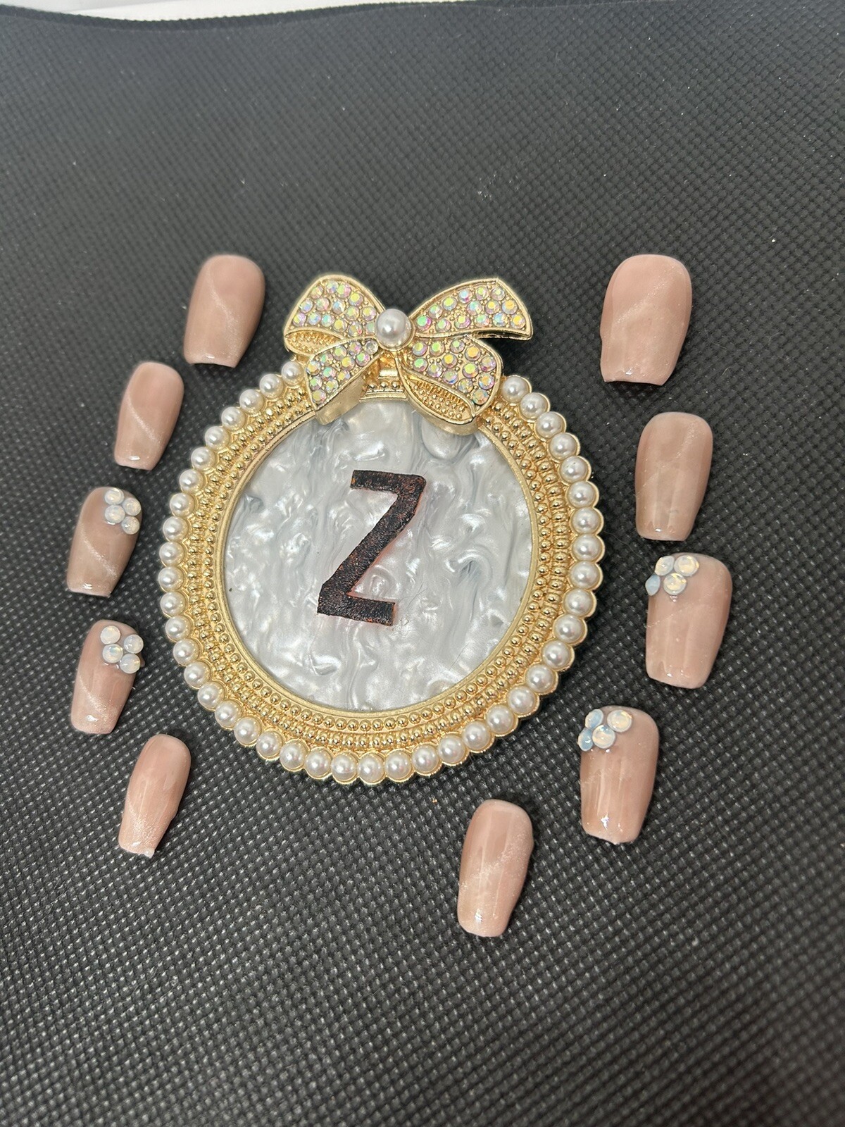 Z NAILZ! Gorgeous Handmade Silver Cat Eye On Milky Beige W/Stones Press On Nails