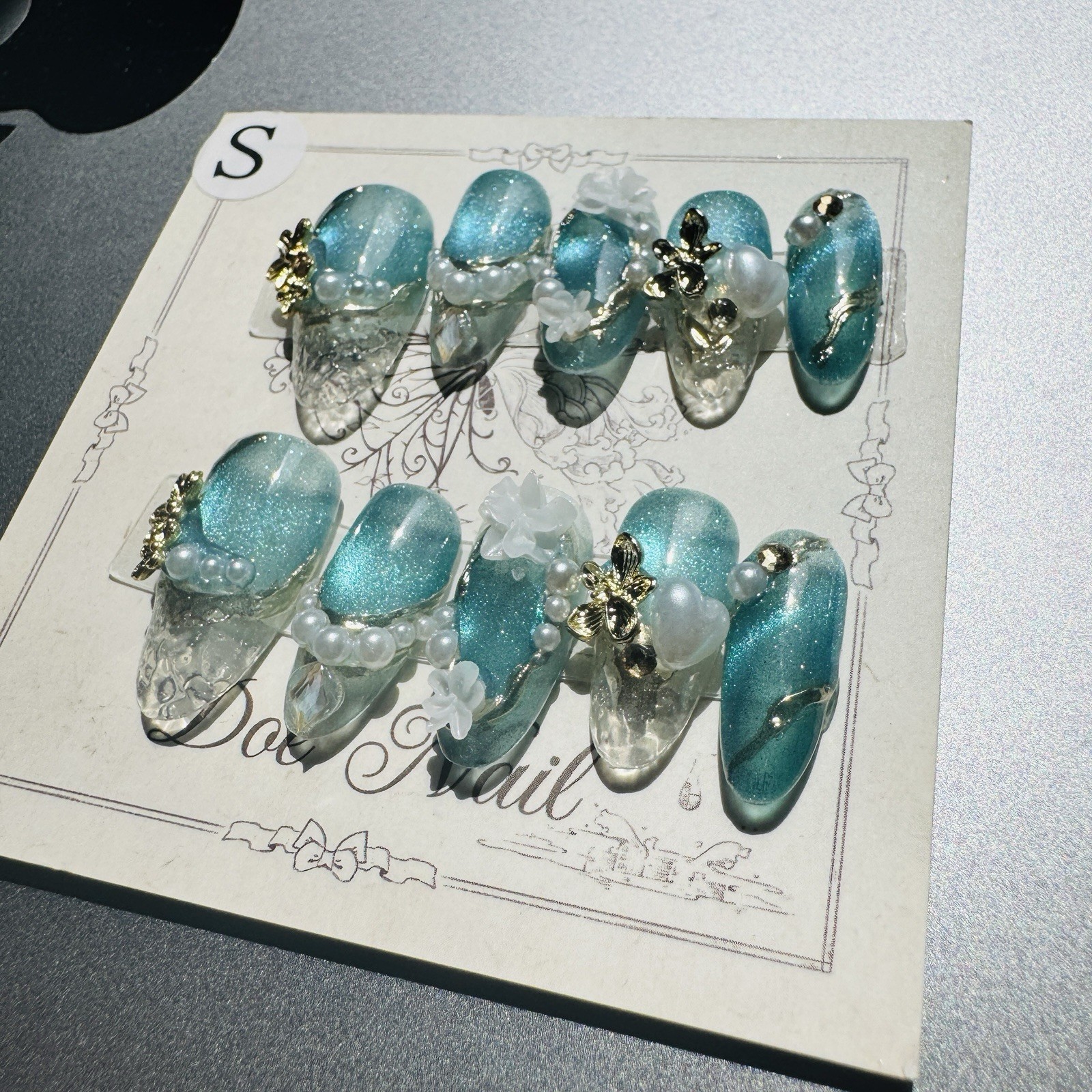 Press-On Nails Long Almond Blue/Clear/White/Gold Flowers 3D Shiny Full Cover