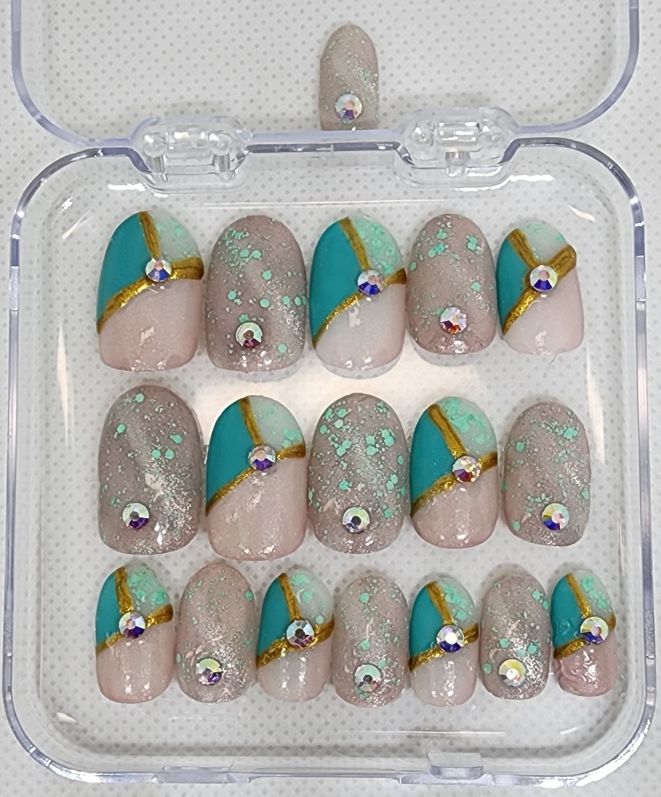 18pc set. Teal, Pink w/Rhinestones New