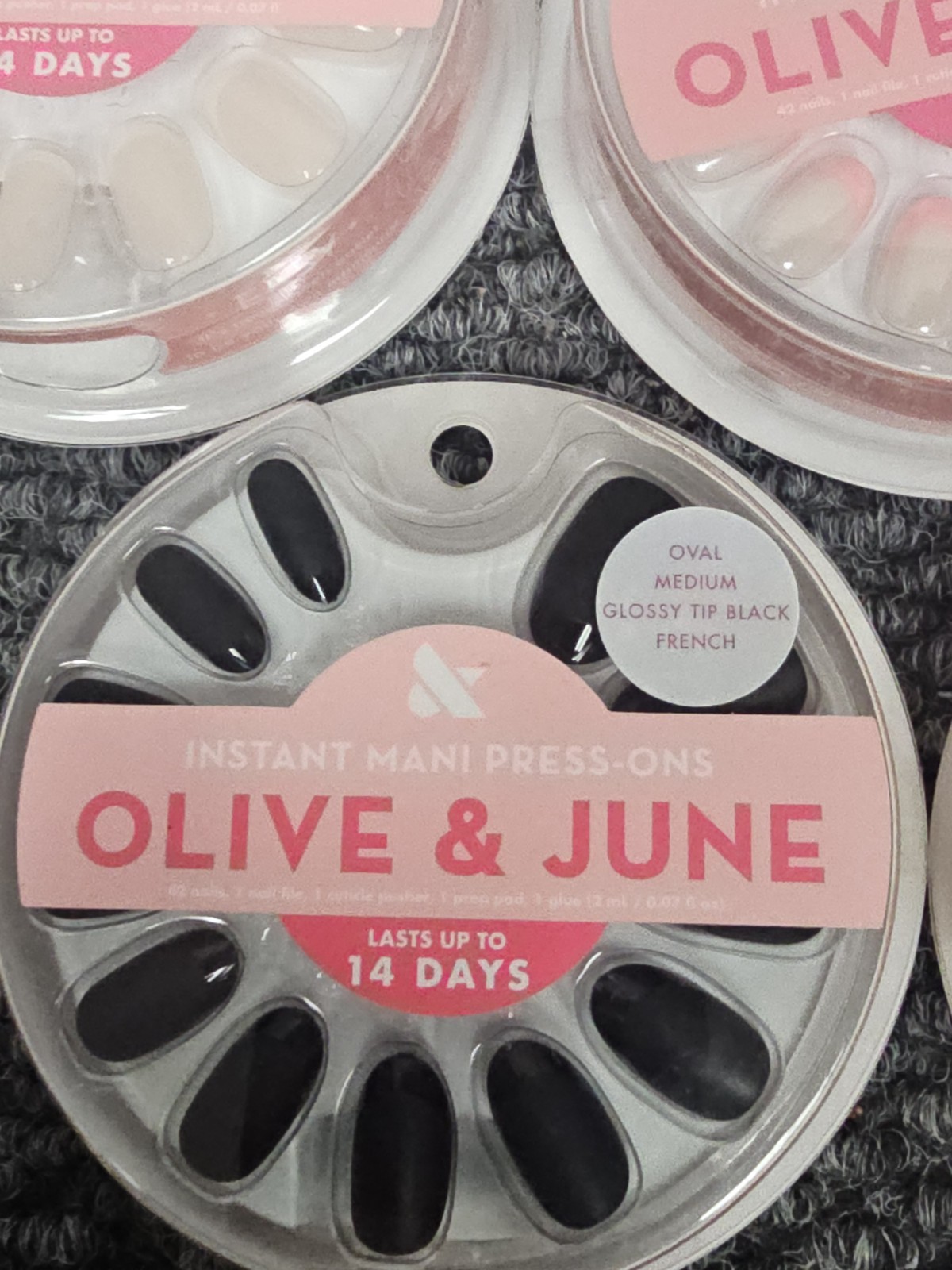 Lot of 10, Assorted Olive & June Mani Press on Nails – check pics for assortment