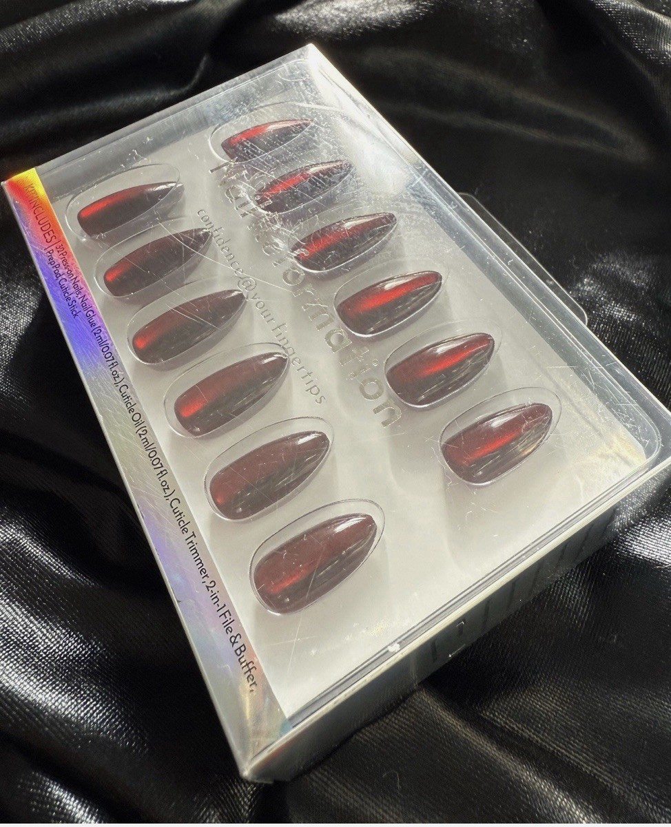 Salon Quality Nail Reformation Red Press On Nail Set Of 32~Includes Free Gifts❣️