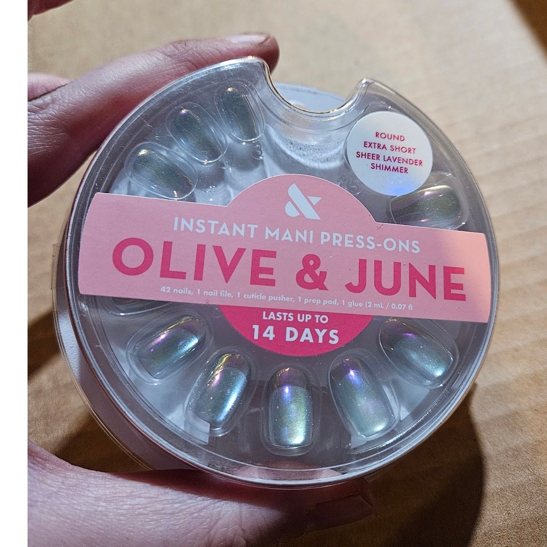 Olive & June Mani Press-On Nails ~ Round Extra Short ~ Sheer Lavender Shimmer