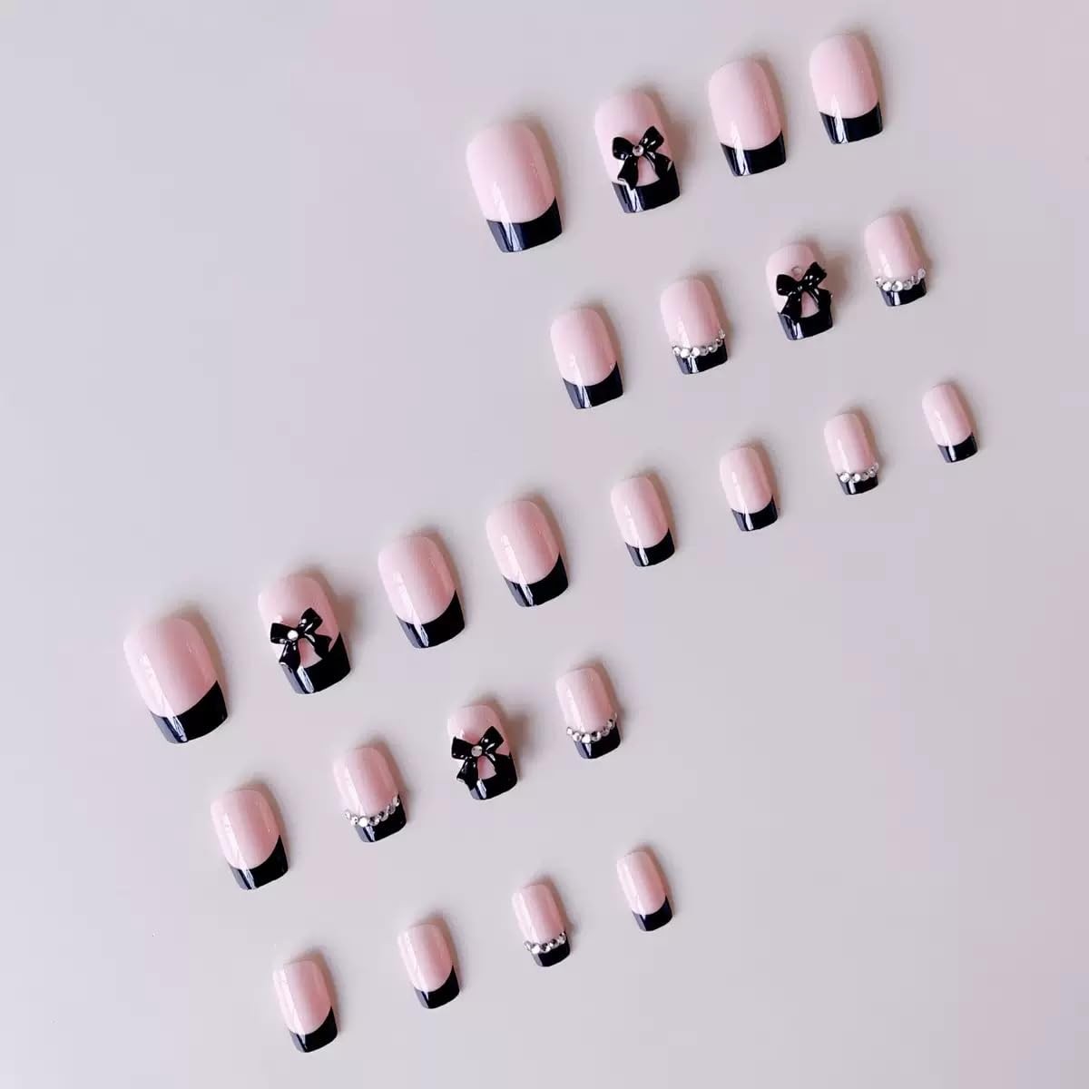 CTTHNBD Short Press on Nails Square – Black French Tip Fake Nails with Bow Ch…