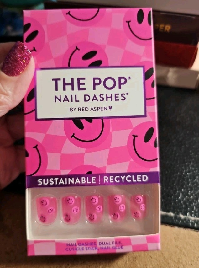 Red Aspen Press On Nails~ Don’t Be Jelly Joanie~Nail Dashes~Pink~Short~Smiley