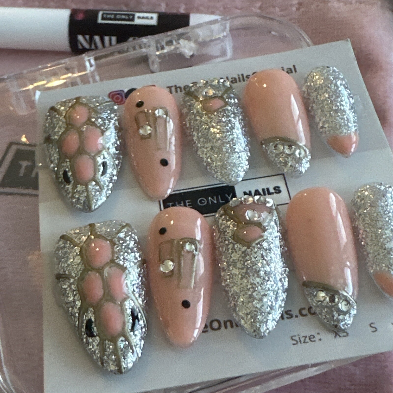Handmade Acrylic & Gel Reusable Nails – Silver Glitter & Pink