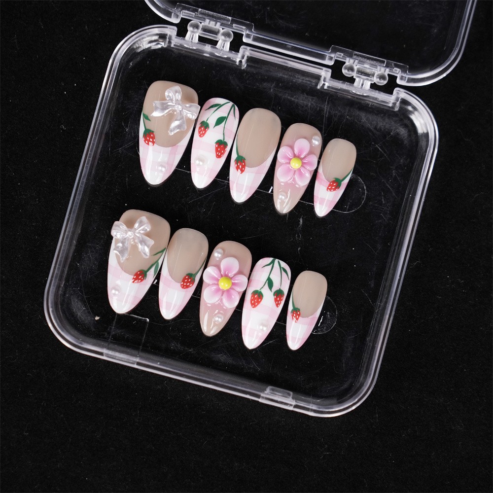 Handmade Pink Plaid Strawberry Nails Floral Pearl Lovely Trendy Fake Nails