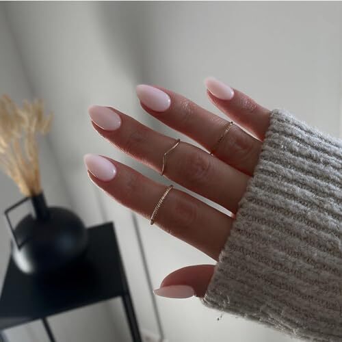 Pale Pink Press on Nails Short Oval,Round Fake Nails For oval dust pink