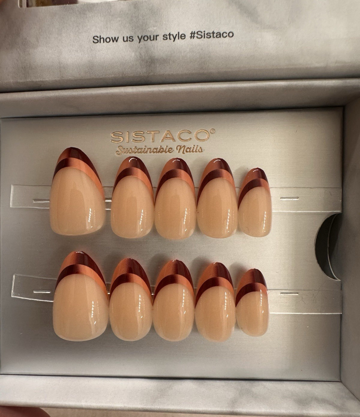 Sistaco Unreleased Sustainable Press On Nails Crimson Curve Almond Medium New