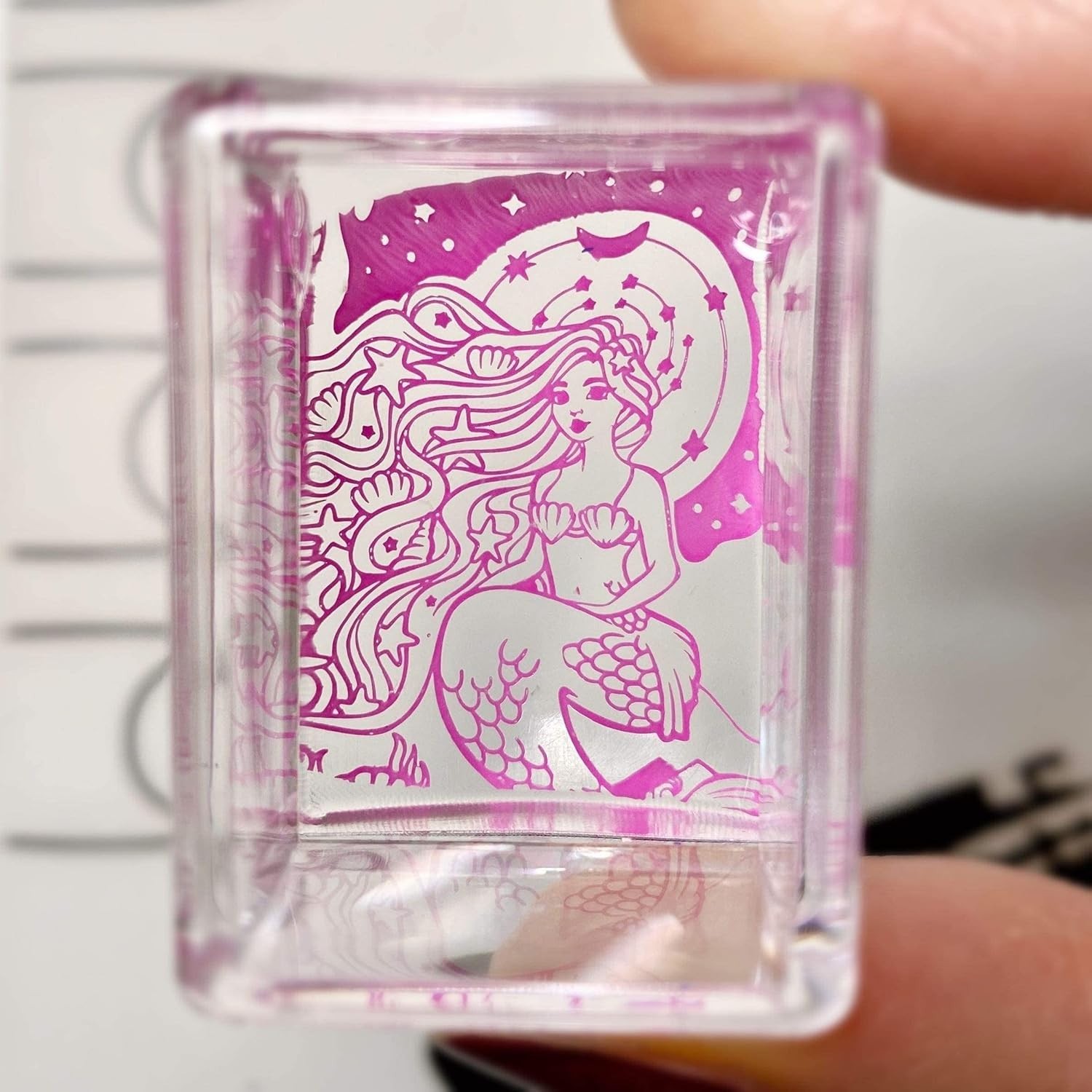 Nail Art Stamping Tool: Ice Cube Rectangular Stamper & Scraper for Detail Lovers