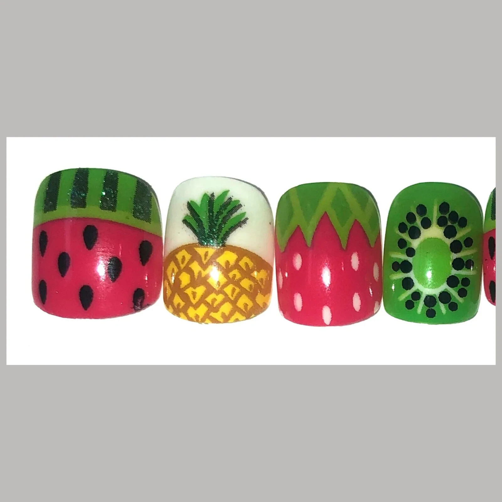 Summer Fruits Press-On Nail Set – Short Round (Size 0-8)