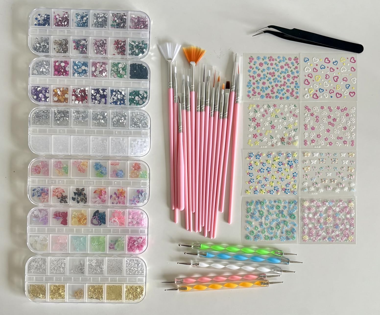 Nail Art Kit with Brushes Dotting Tools Charms Rhinestones Stickers Decoration S