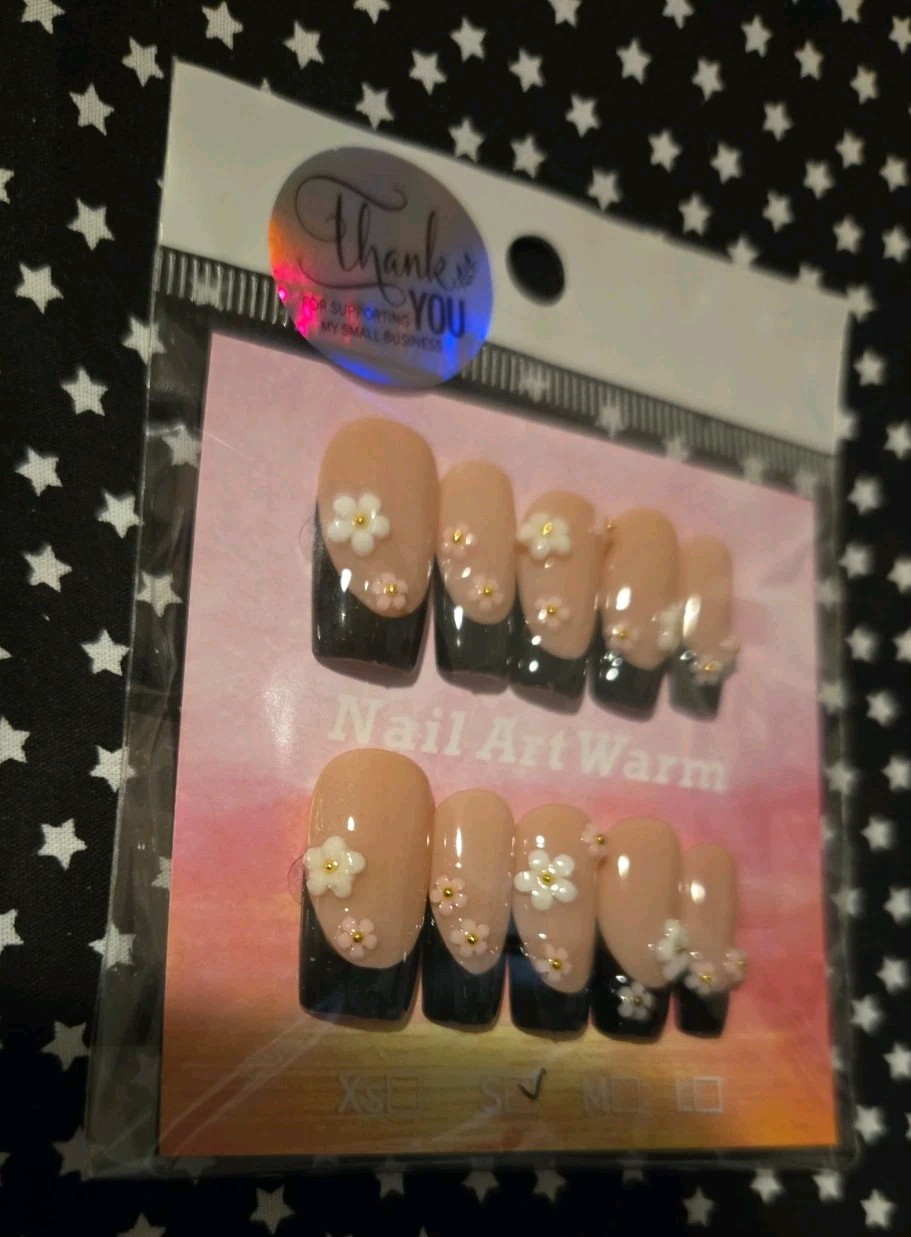 French Design “Unbranded” Press On Nails Size S