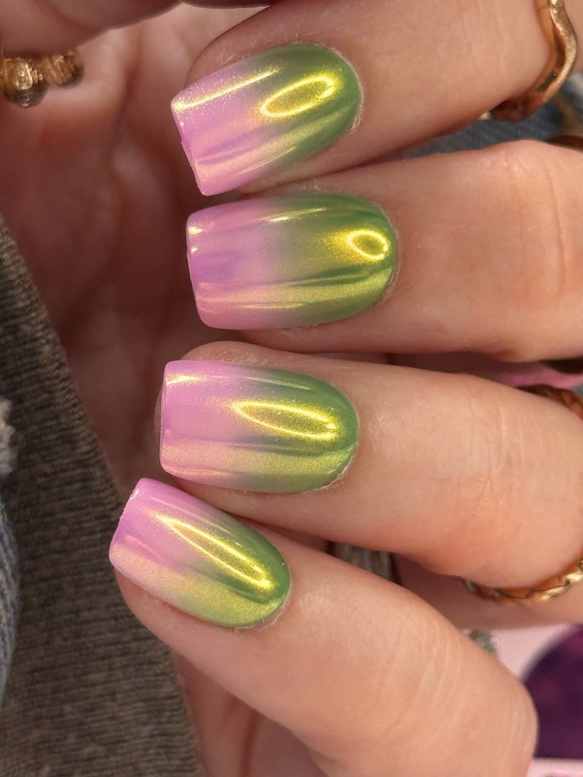 Red Aspen Press On Nails- Bubbly-ACRYLIC-Short Squoval Pink Green Ombre