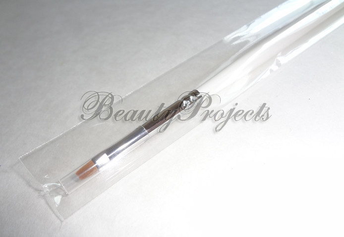 Nail Art White French Tip Shaping Brush for detailed designs very thin brush NEW