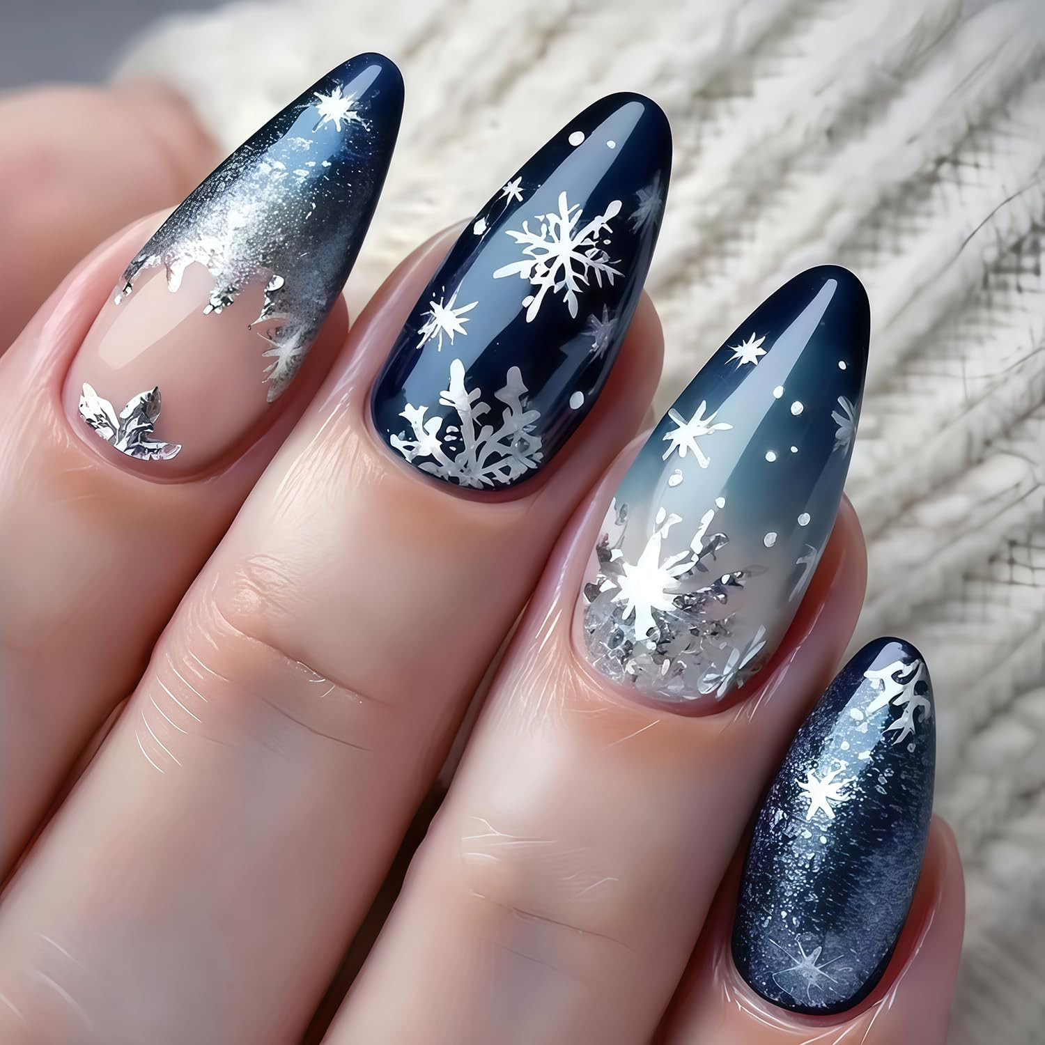 24Pcs Green Press on Nails Long Square Fake Nails with Gold Sun Starburst Lines