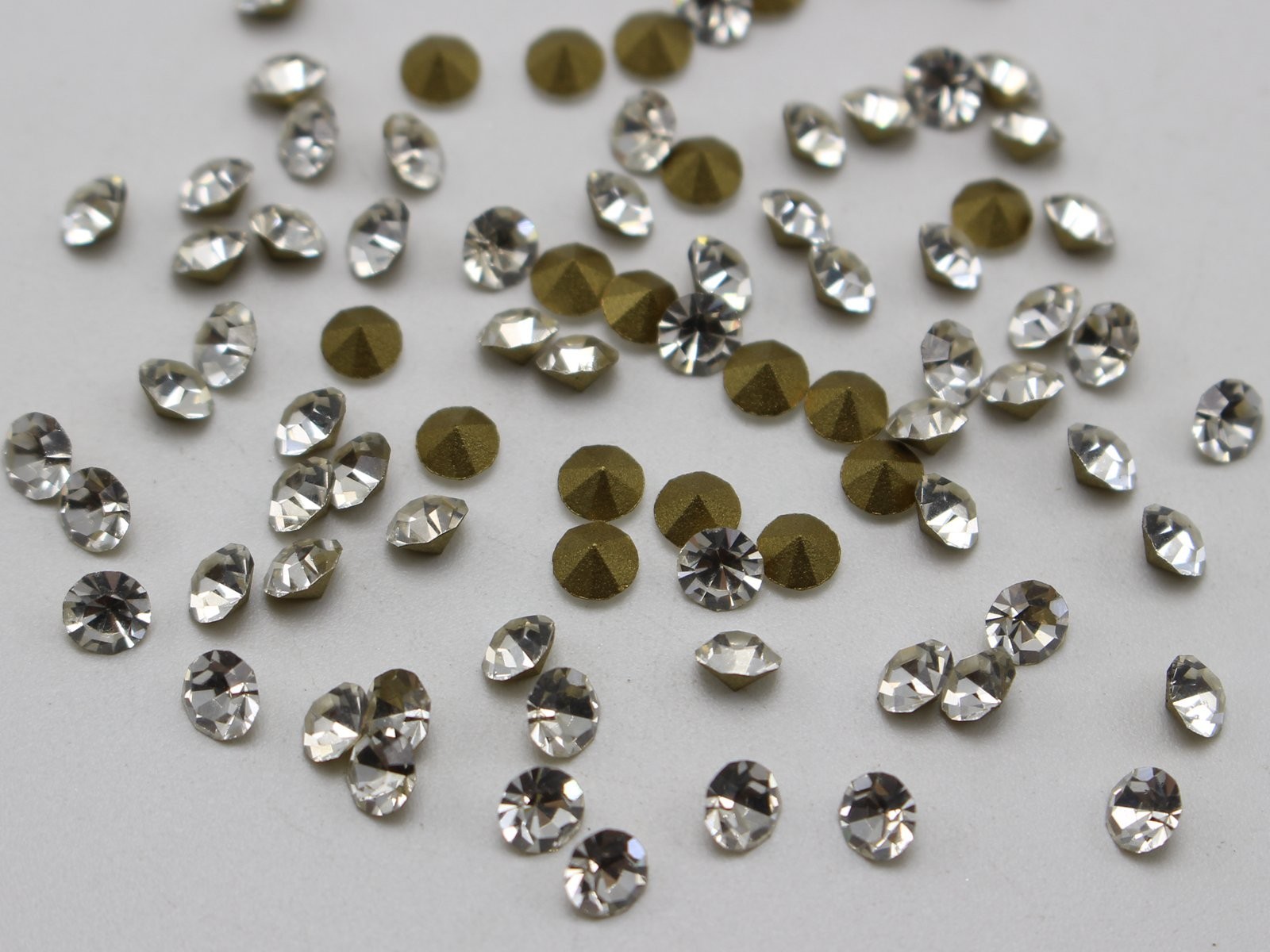 Clear SS4-SS16 Diamond Point back Rhinestones Gems Crystal Chatons Strass