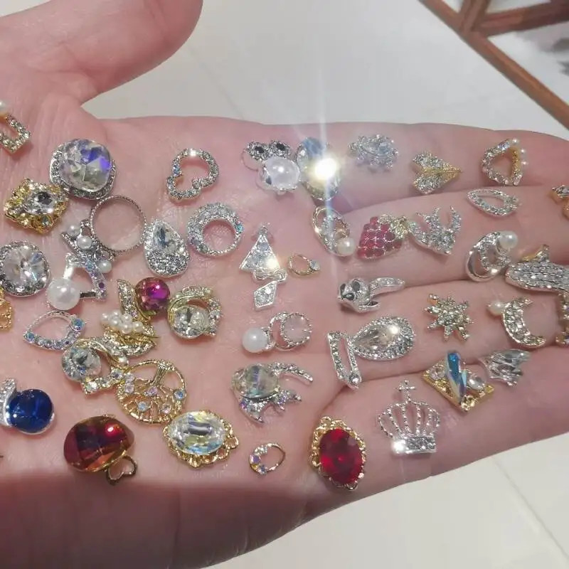 50Pcs Random Mix luxury nail charm Mixed Style 3D Alloy Crystal Rhinestone Gem
