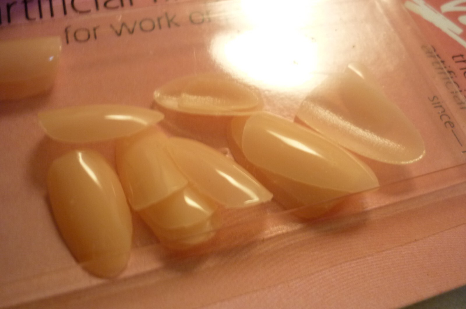 NU NAILS ARTIFICIAL FINGERNAILS GLUE-ON 20 PC. PACK USA NOS SIZE SMALL 1992 VTG.